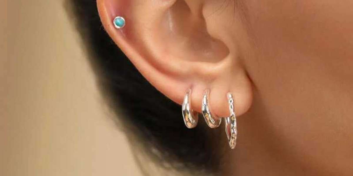 Cultural Significance of Ear Piercing in Dubai