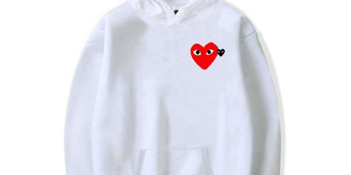 Comme des Garçons: A Comprehensive Guide to CDG Hoodies & Shirts