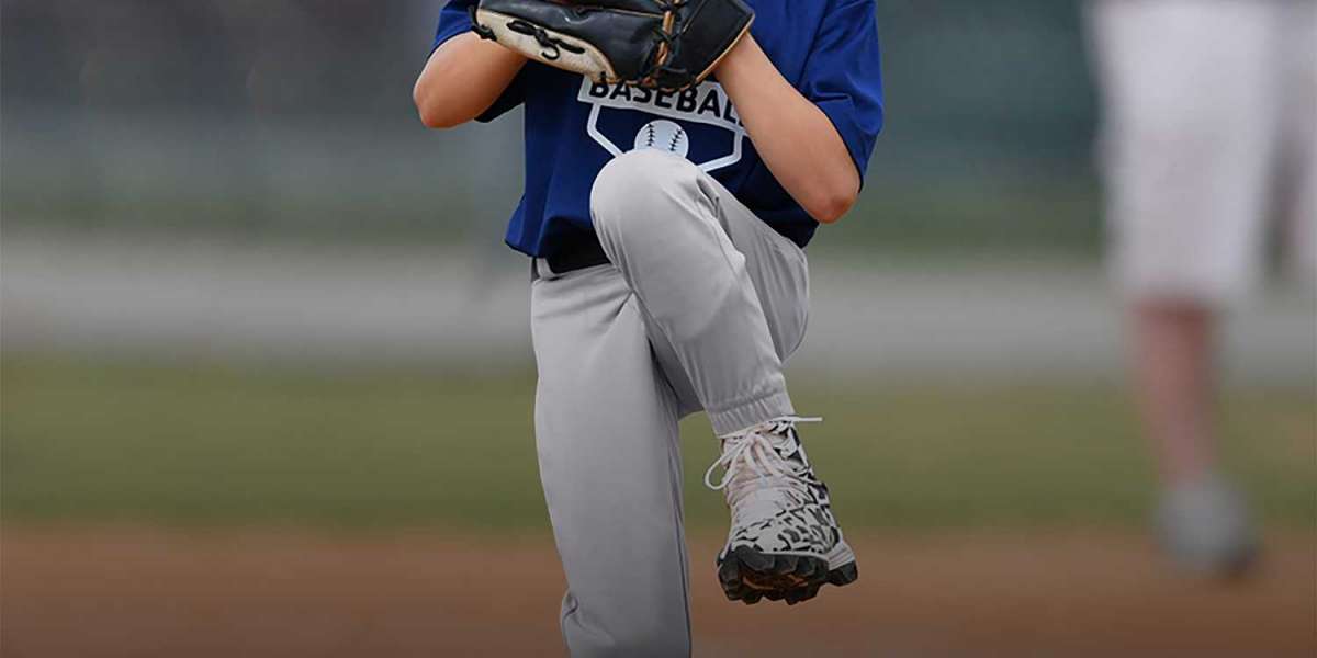 What to Look for in Youth Baseball Pants for Long-Lasting Performance