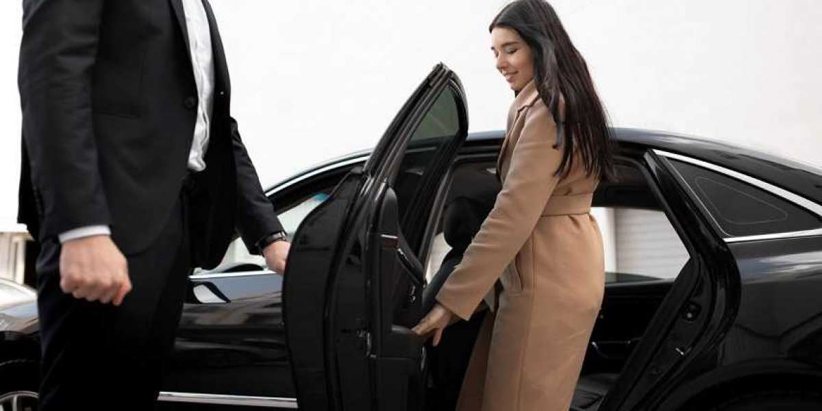 Hourly Limo Service in Chicago: Luxury, Convenience, and Flexibility